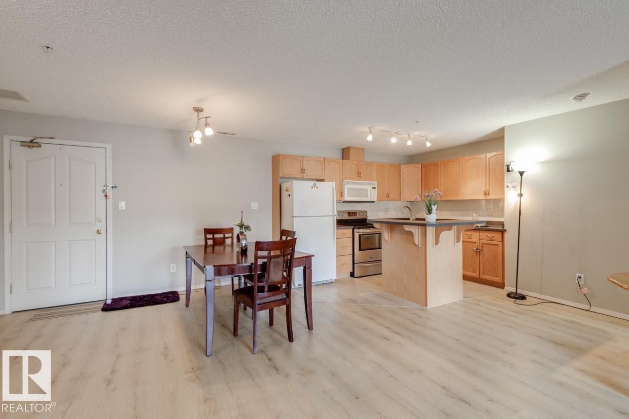 #305 16303 95 ST NW, Edmonton