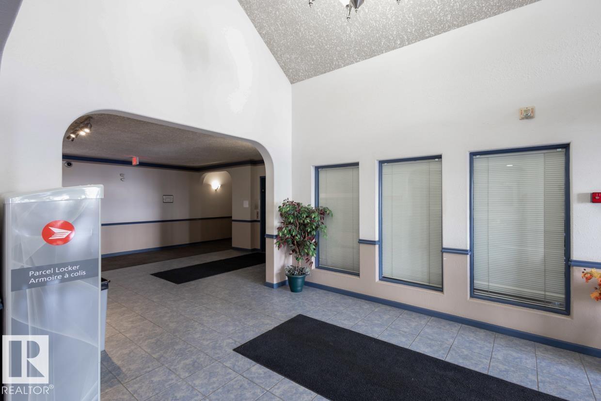 #305 16303 95 ST NW, Edmonton