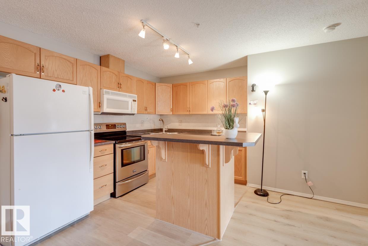 #305 16303 95 ST NW, Edmonton