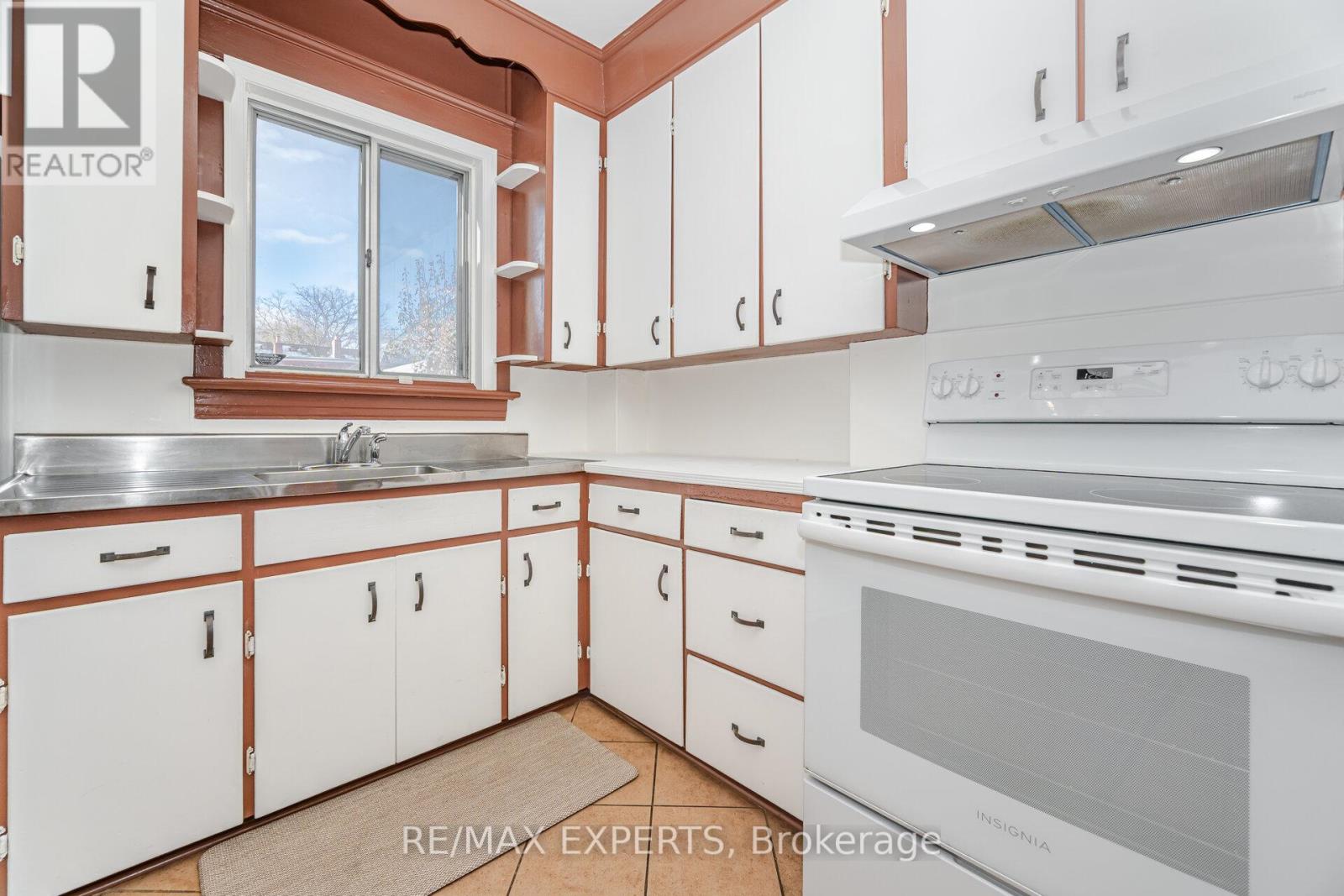 196 SYMINGTON AVENUE - 18