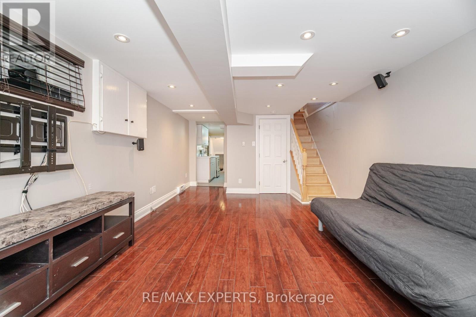 196 SYMINGTON AVENUE - 34