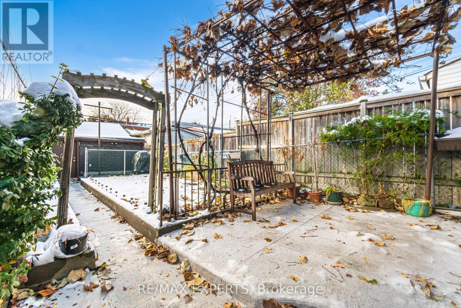196 SYMINGTON AVENUE - 41