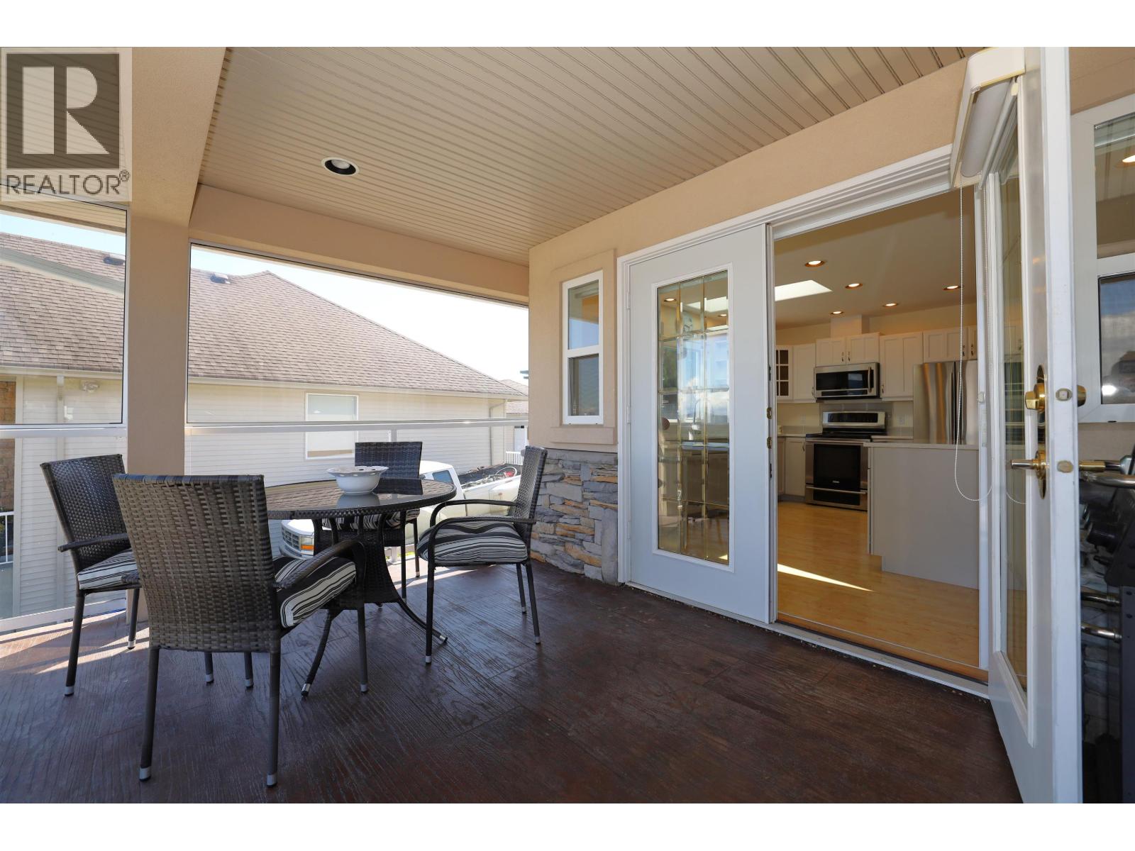 561 SPYGLASS PLACE, Gibsons