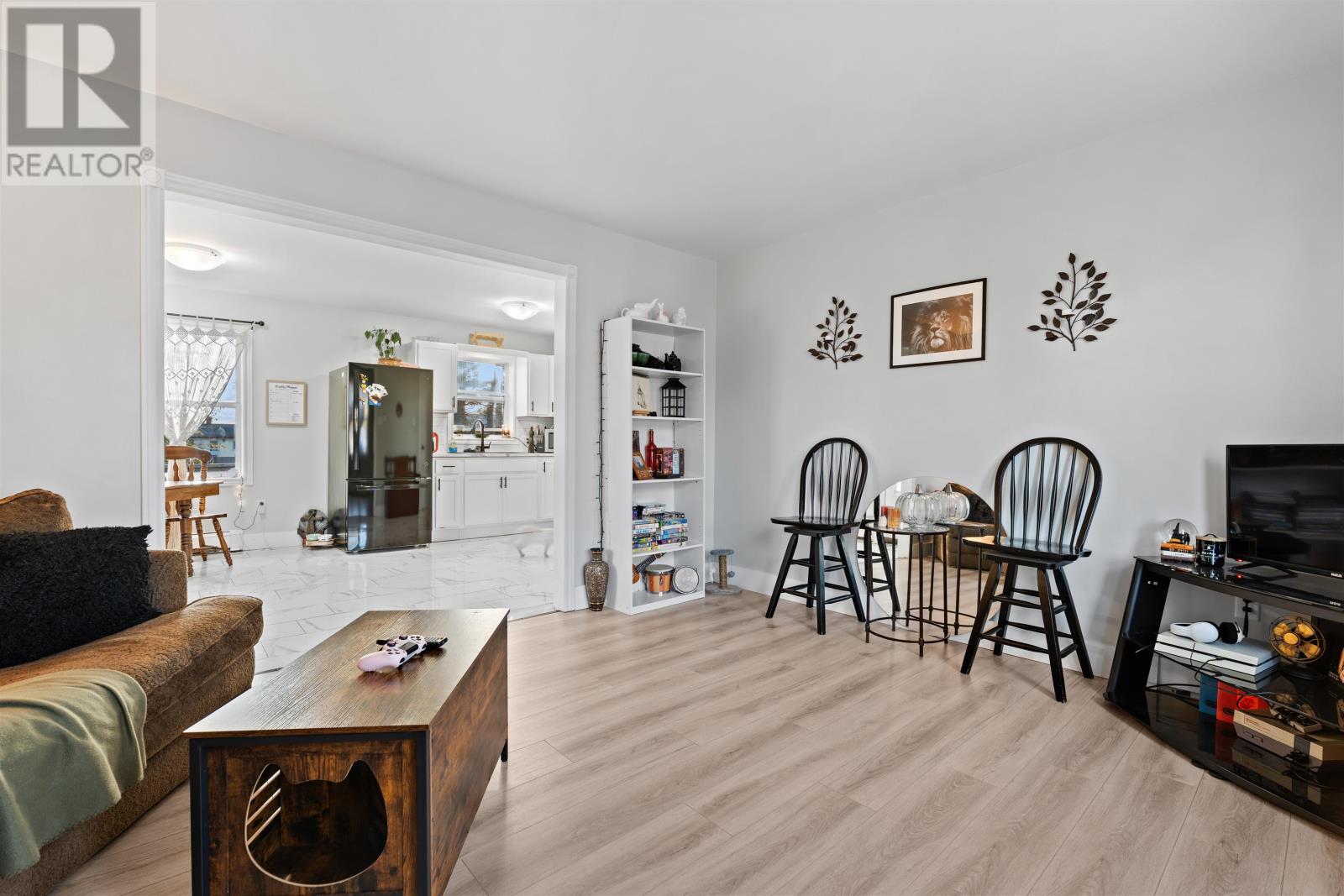 30-32 BARKLEY AVENUE - 13