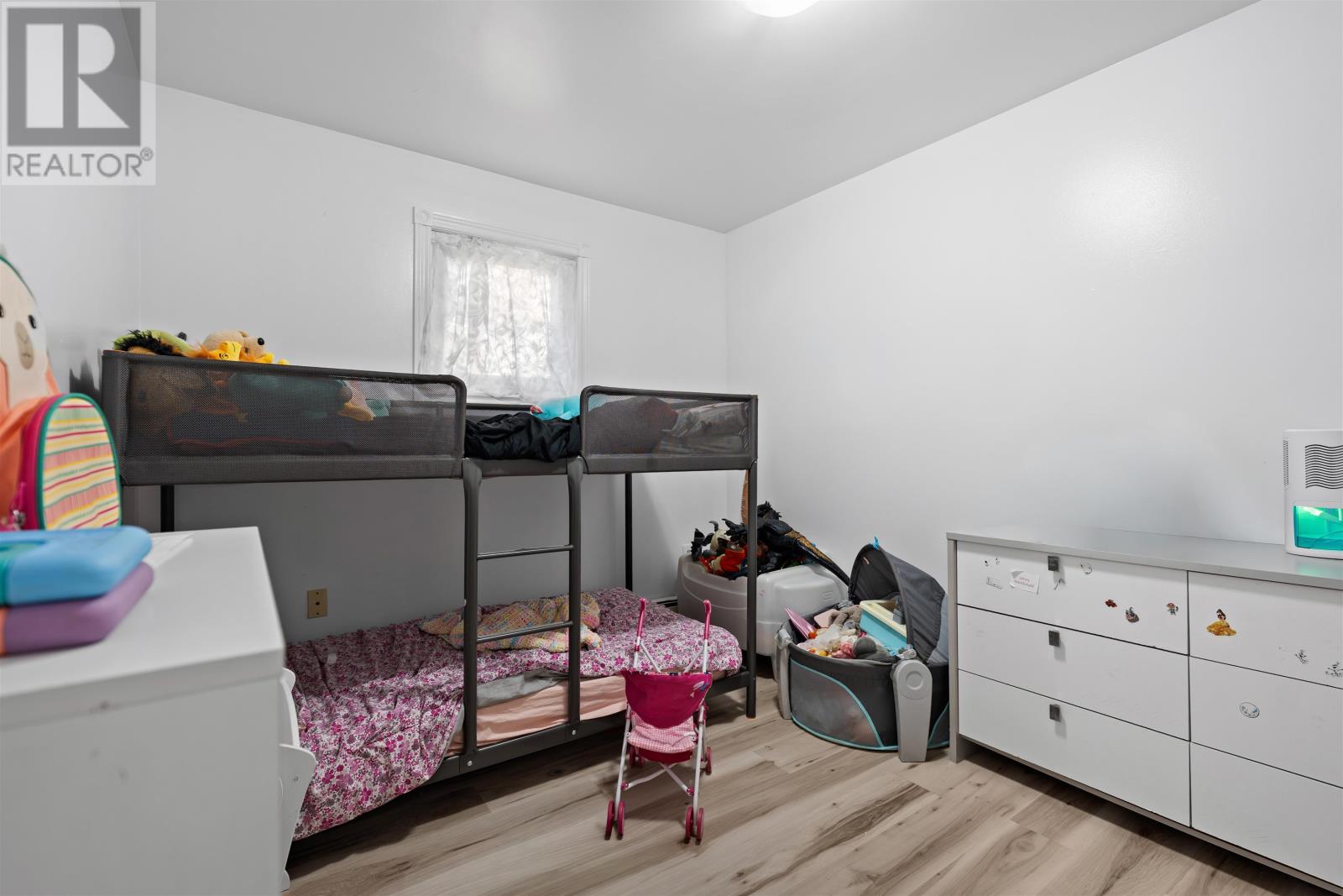 30-32 BARKLEY AVENUE - 32