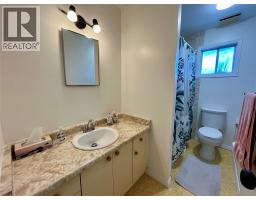 128 Spieker Avenue, Tumbler Ridge, BC V0C2W0 Photo 19