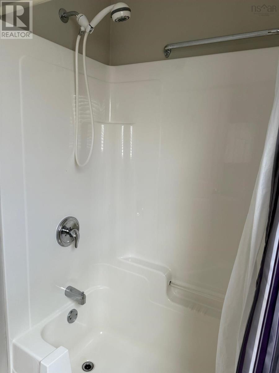 Property 12 of 30 of 81 Thomson Drive