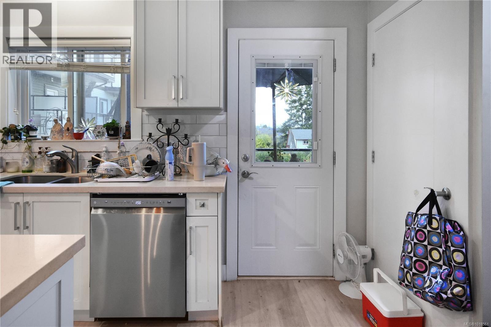 101 253 Victoria Rd, Nanaimo