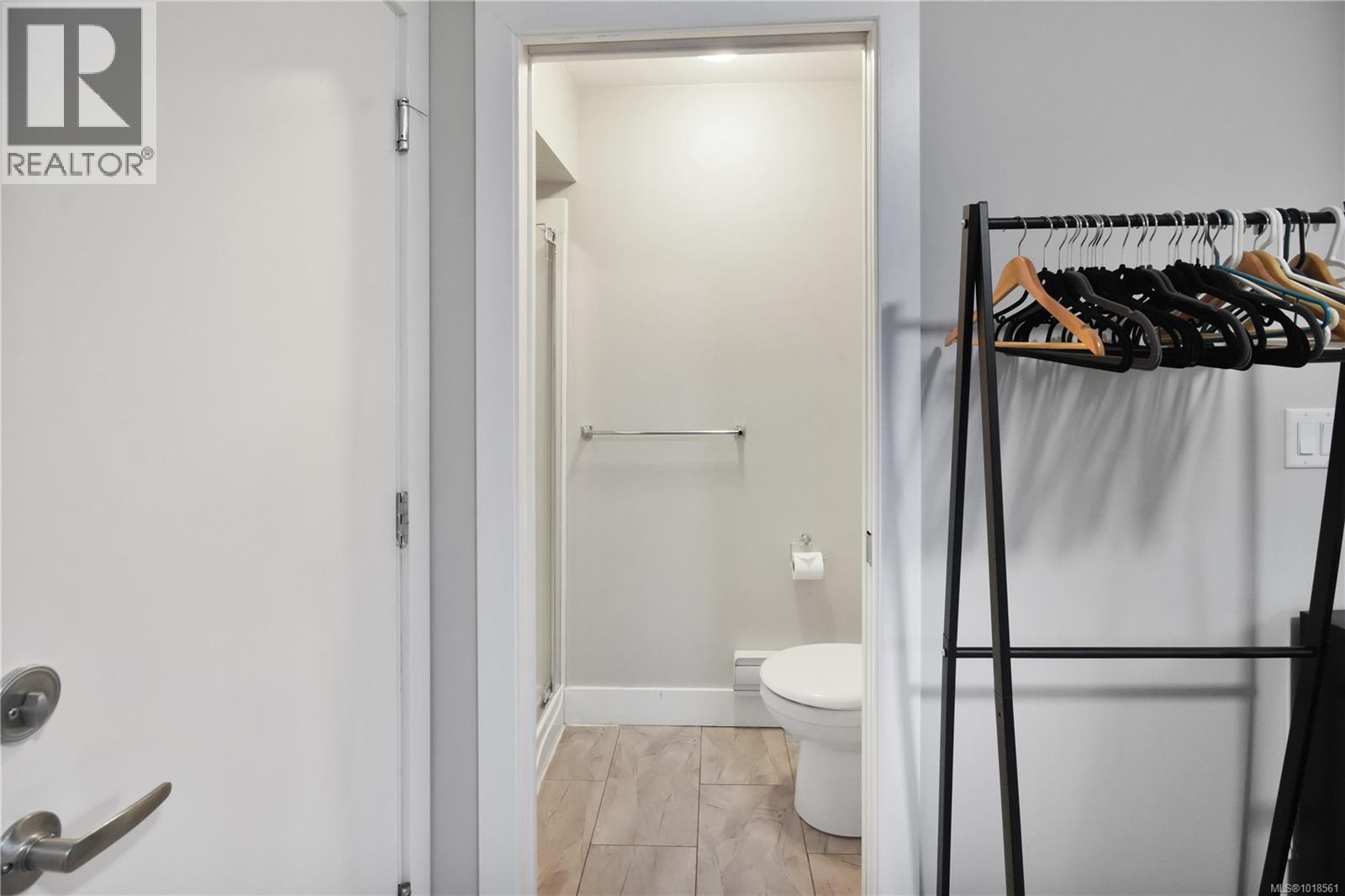 101 253 Victoria Rd, Nanaimo