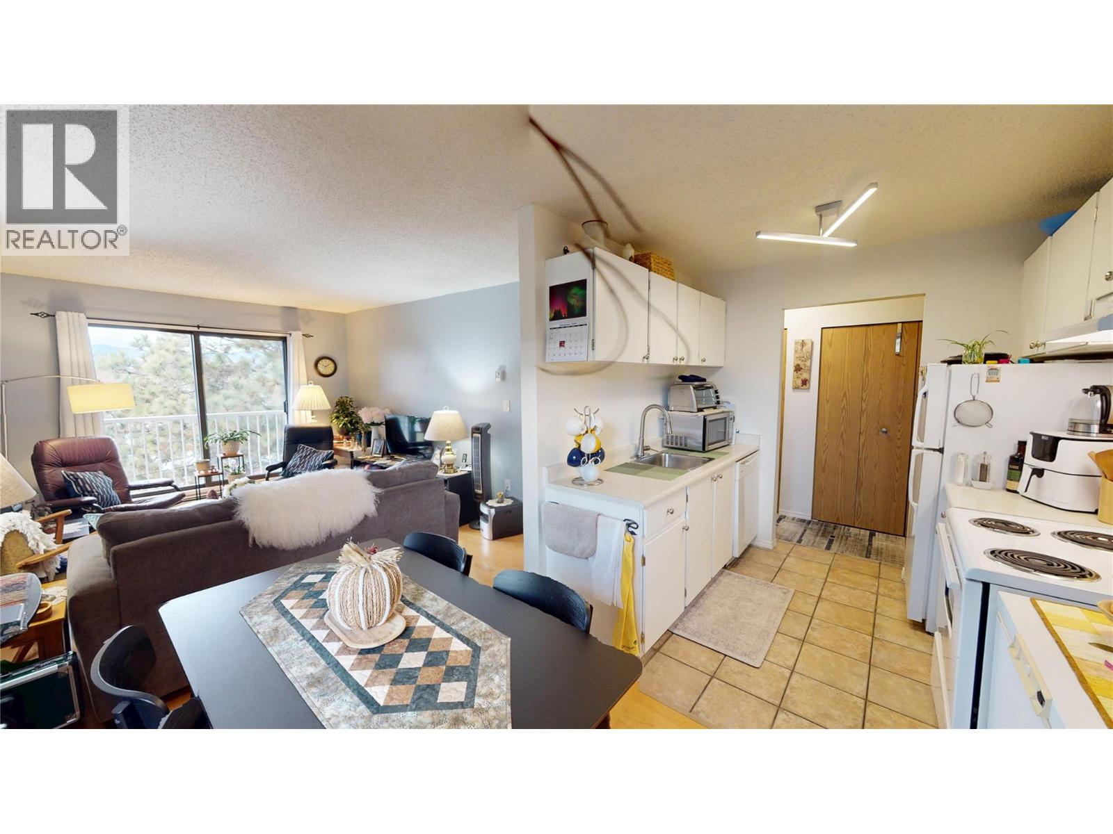 1108 23RD Avenue N Unit# 310, Cranbrook