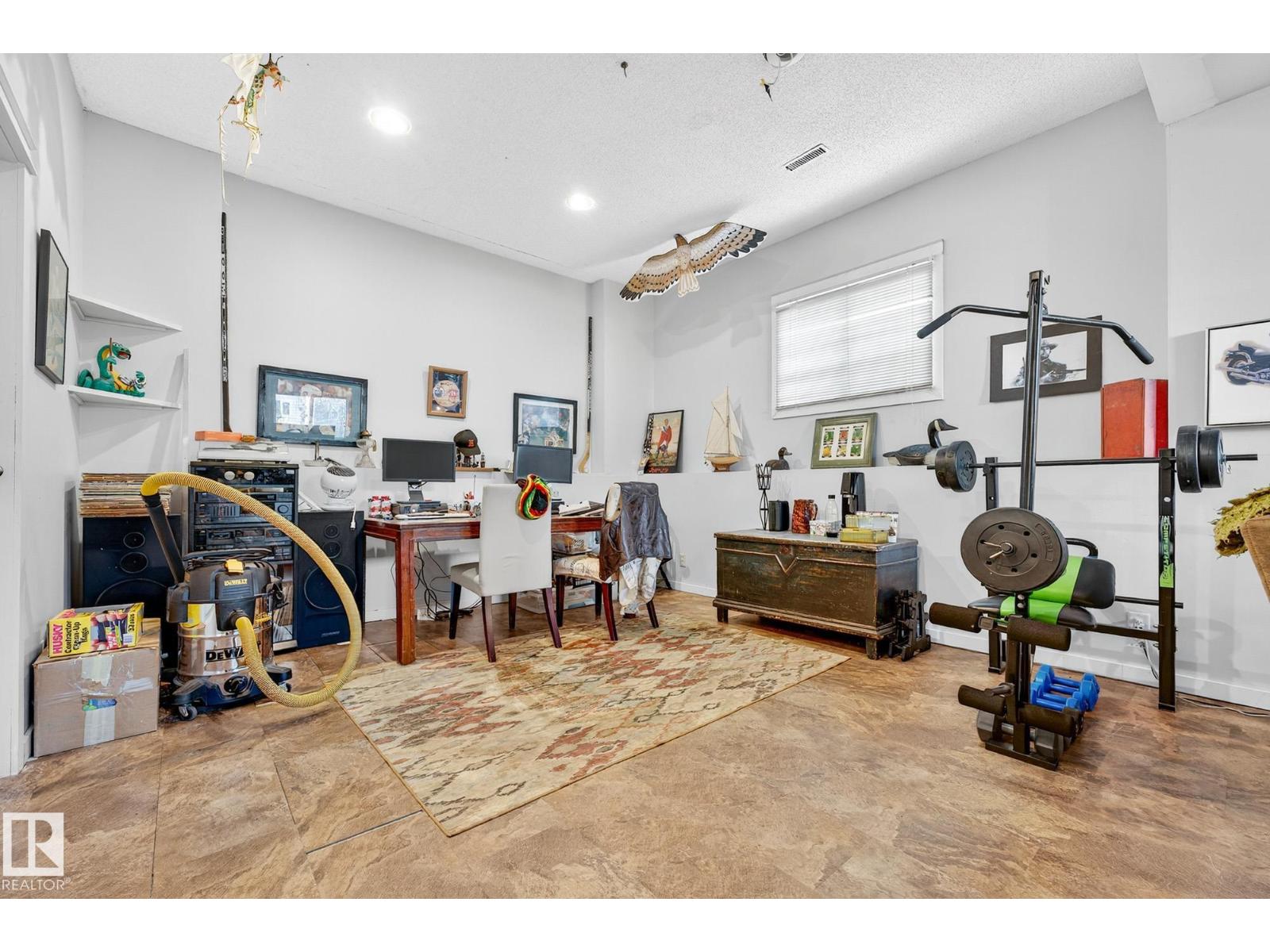 4664 16A AV NW, Edmonton