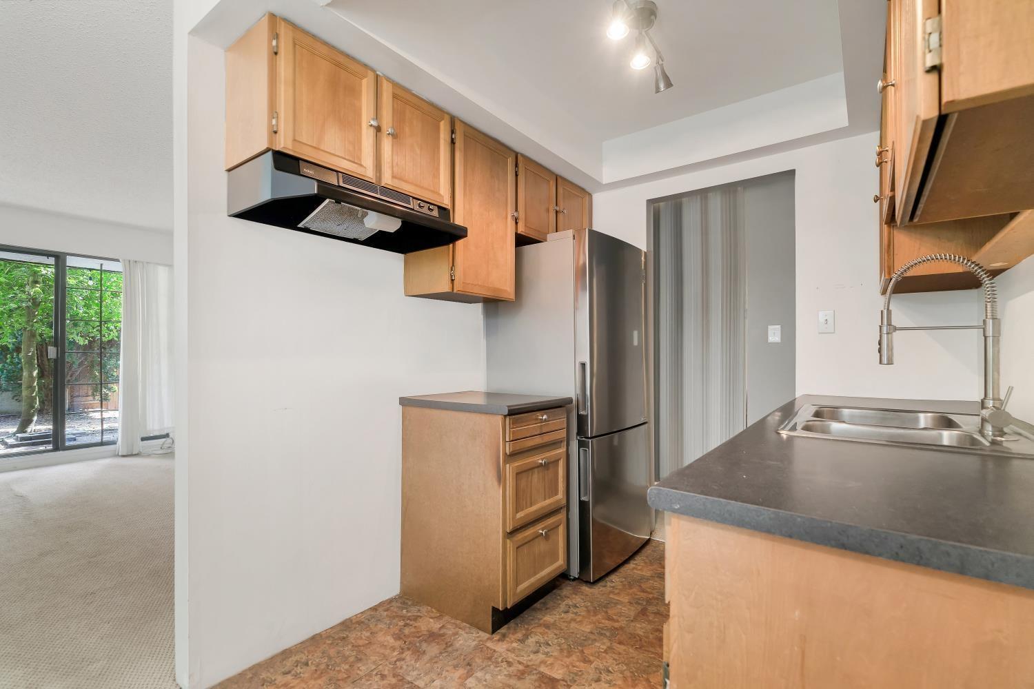 105 1330 MARTIN STREET, White Rock