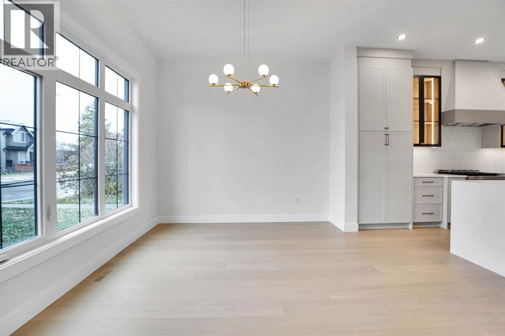 Single Family House for Sale in   Avenue NW Bowness Calgary 