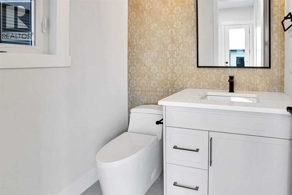 Single Family House for Sale in   Avenue NW Bowness Calgary 