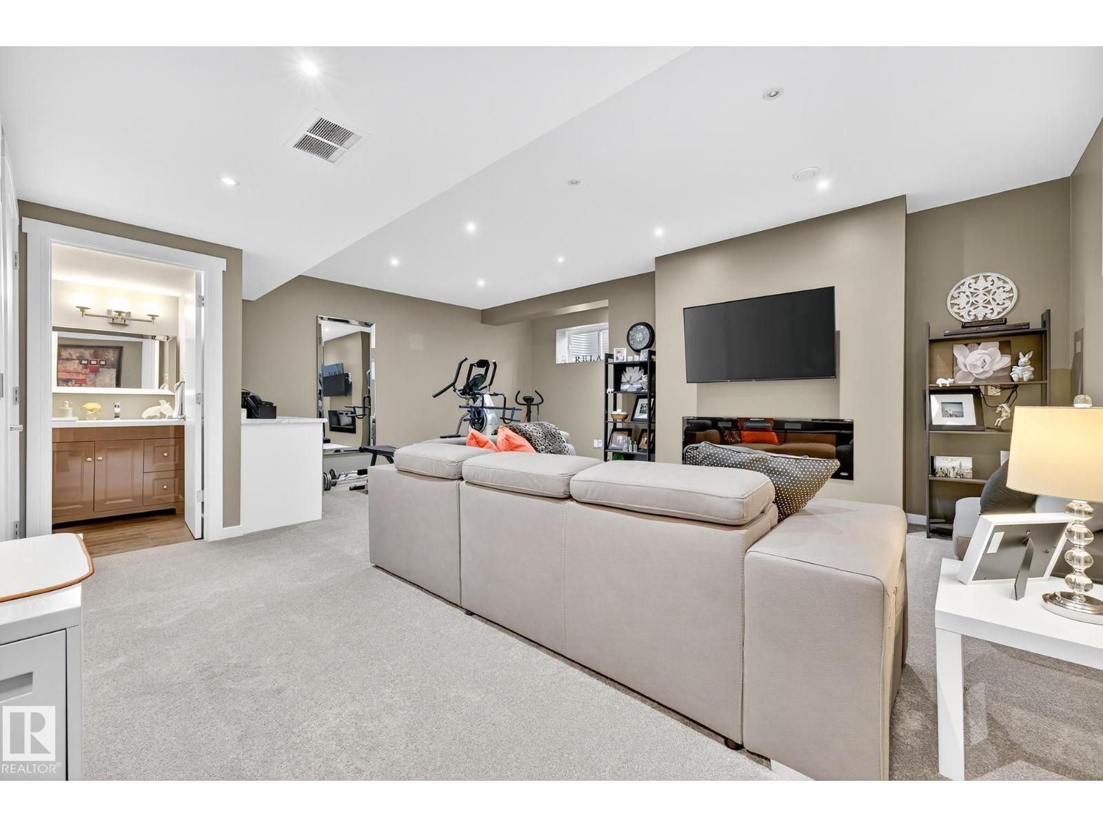 130 AMBERLEY WY, Sherwood Park