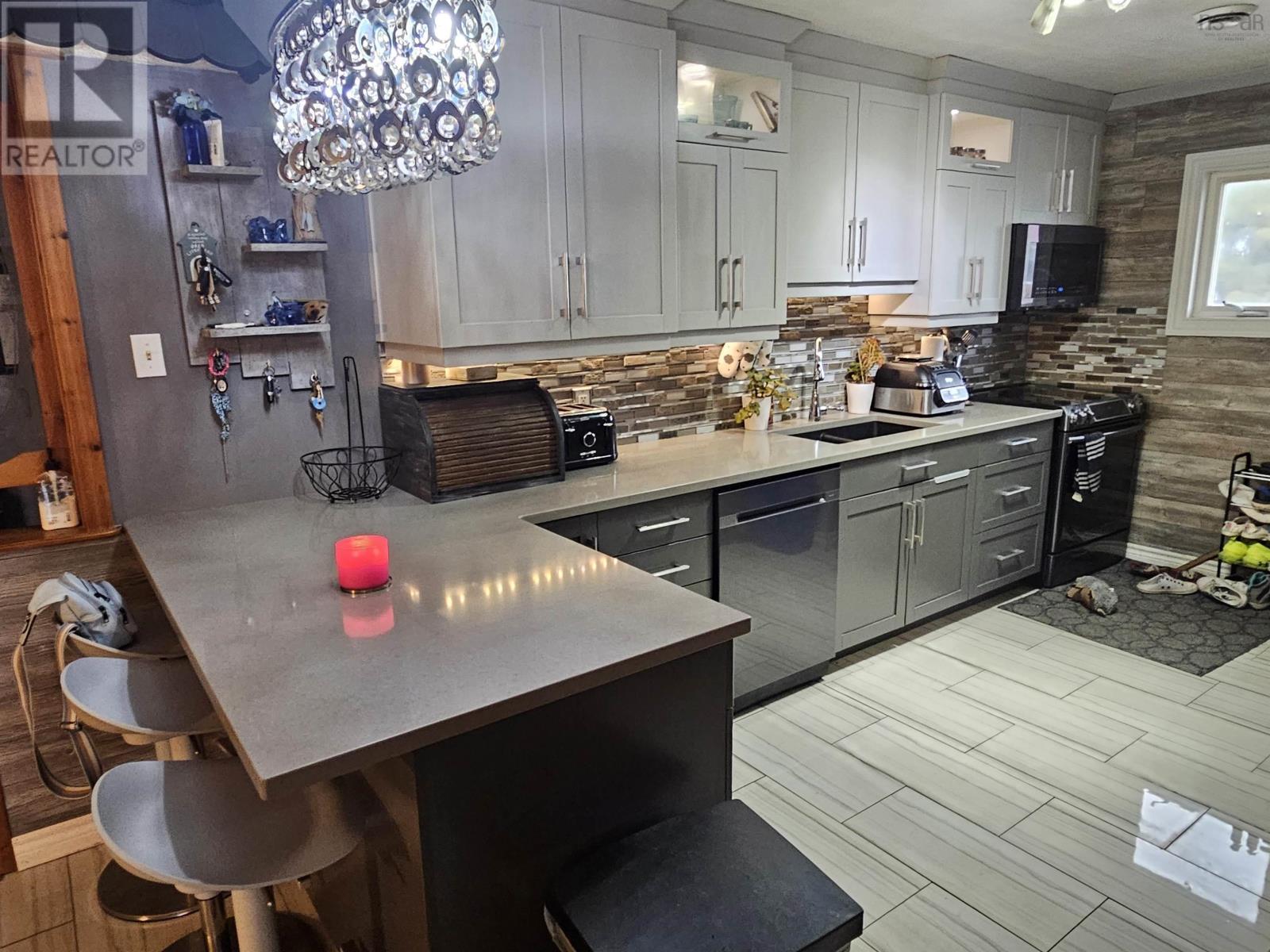 Property 12 of 45 of 16 Rogers Avenue