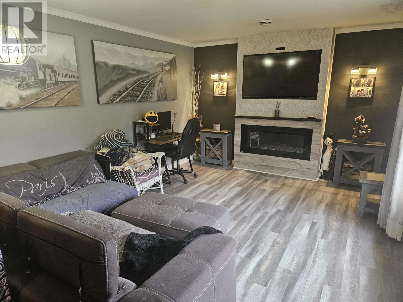 Property 11 of 45 of 16 Rogers Avenue