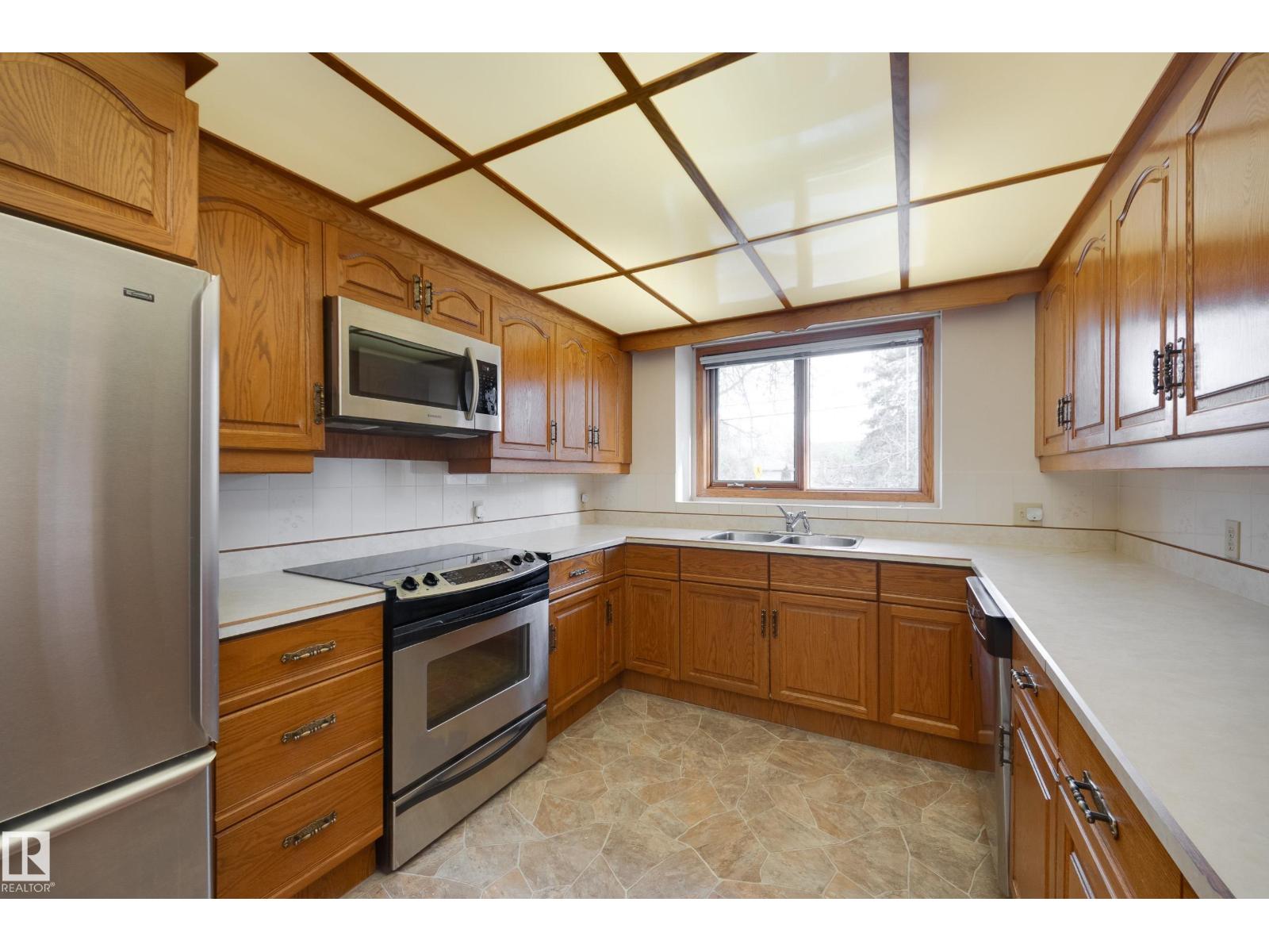 11504 78 AV NW, Edmonton