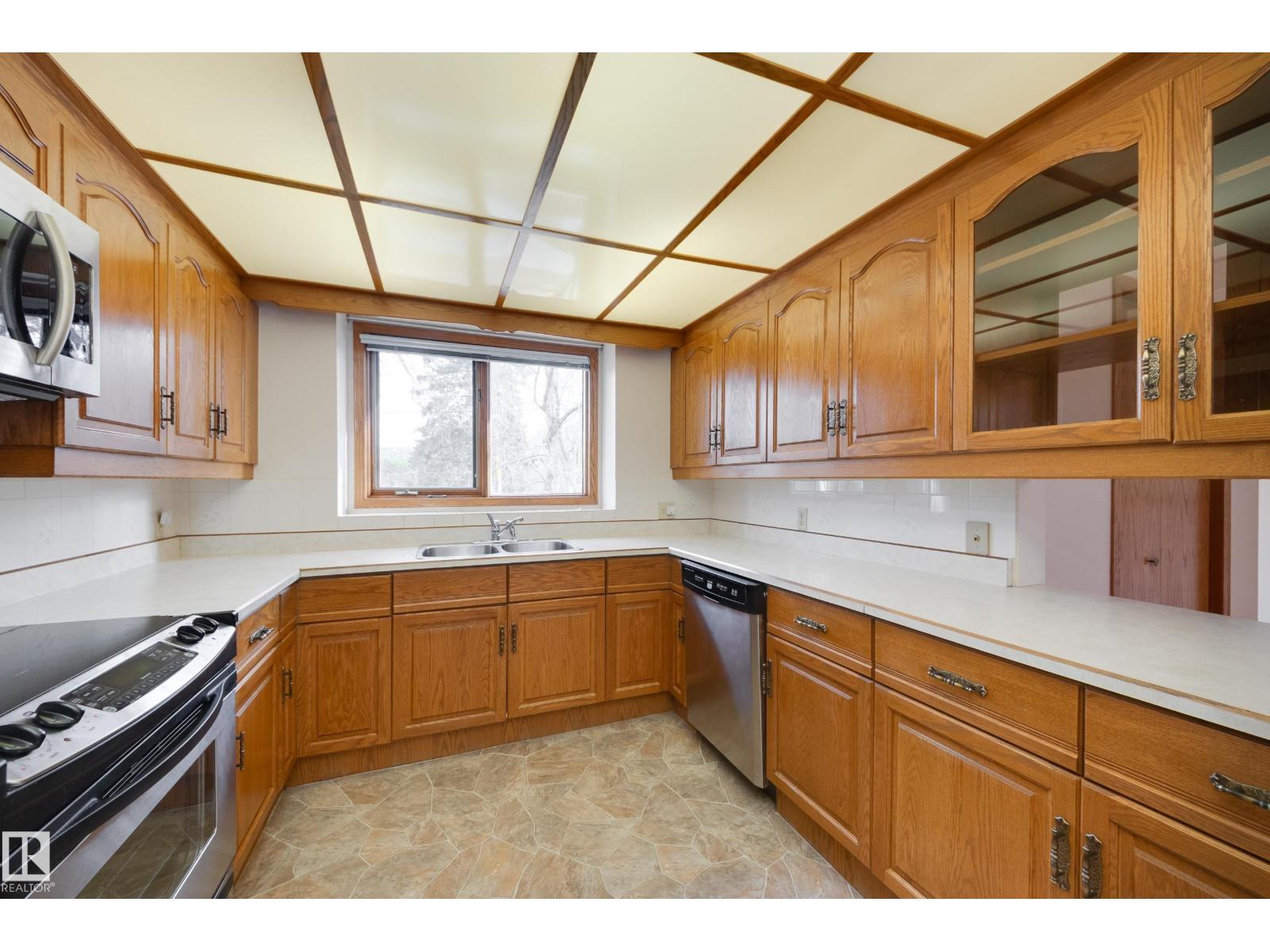 11504 78 AV NW, Edmonton