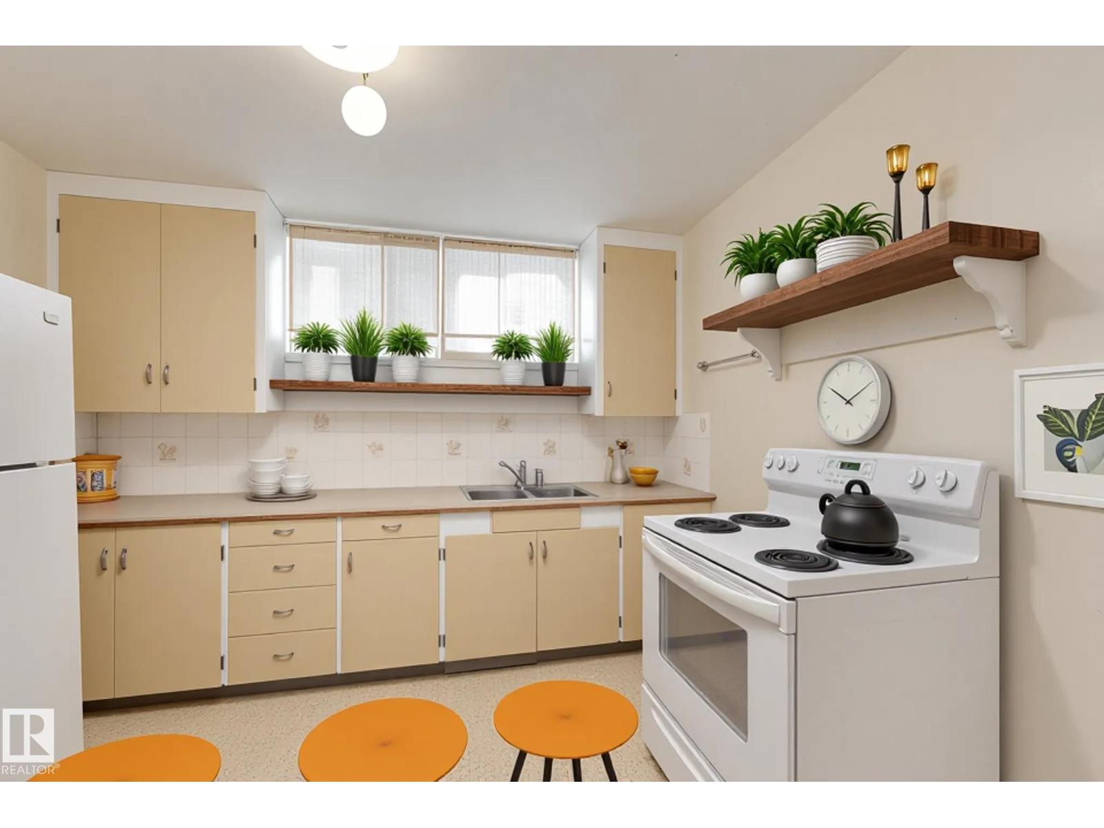 11504 78 AV NW, Edmonton