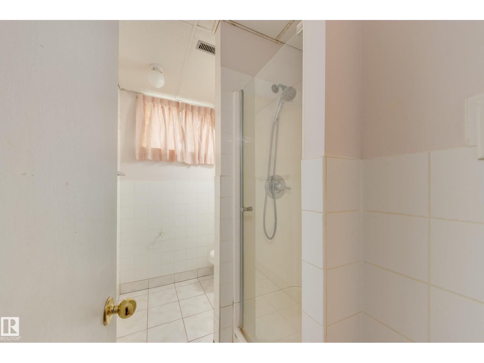 11504 78 AV NW, Edmonton