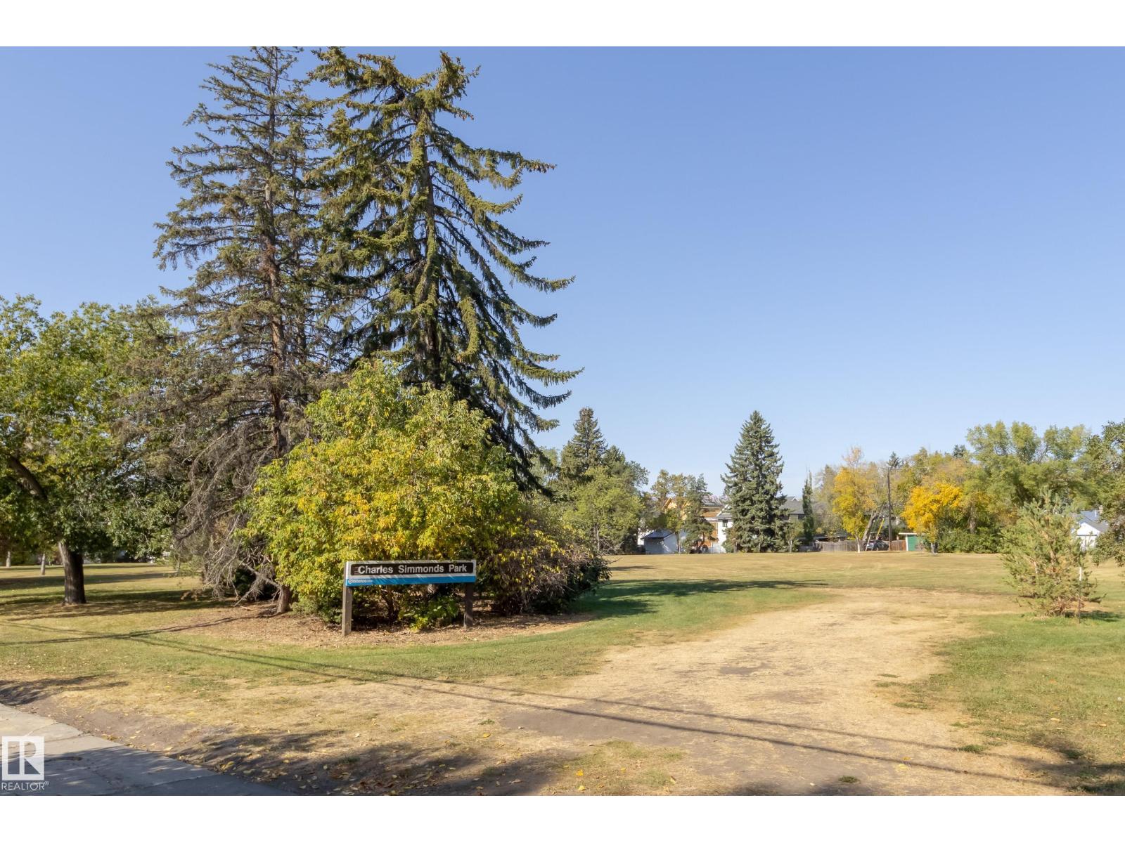 11504 78 AV NW, Edmonton