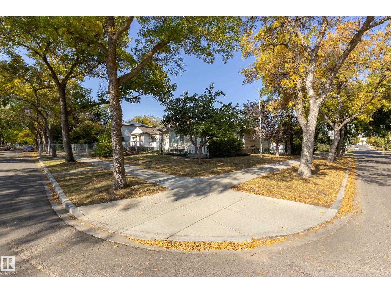 11504 78 AV NW, Edmonton