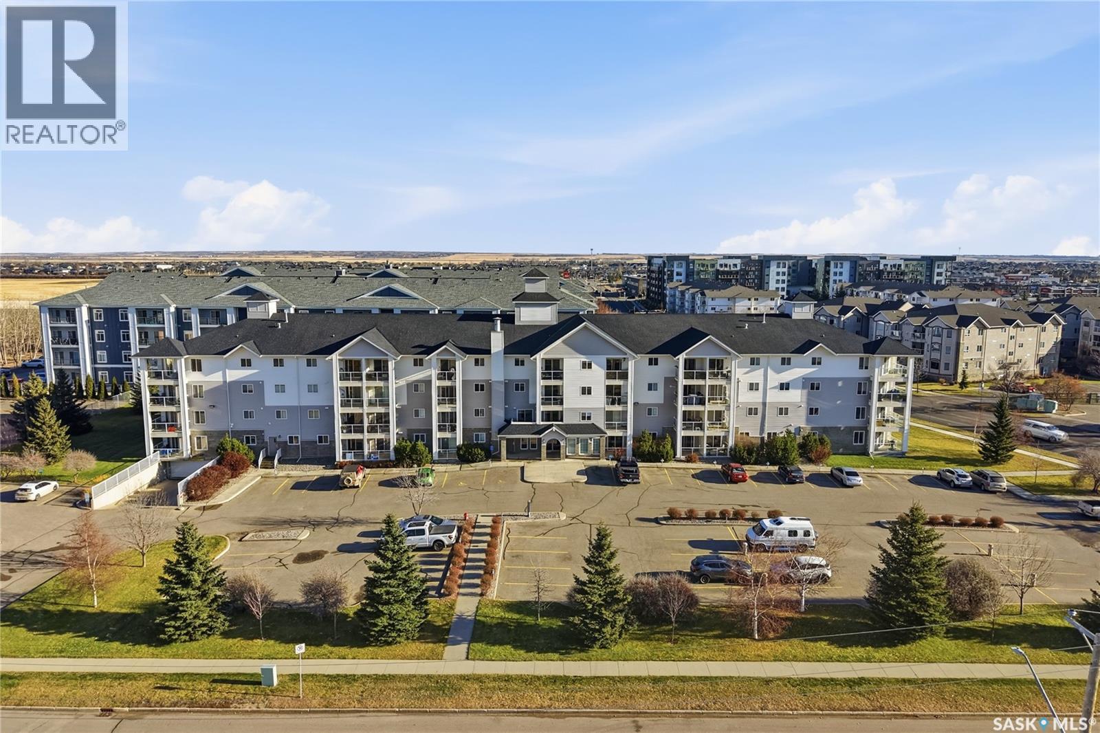 Single Family House High rise for Sale in   Lowe ROAD Saskatoon 