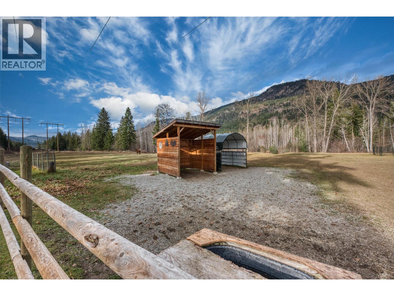 1385 6 Highway - 16