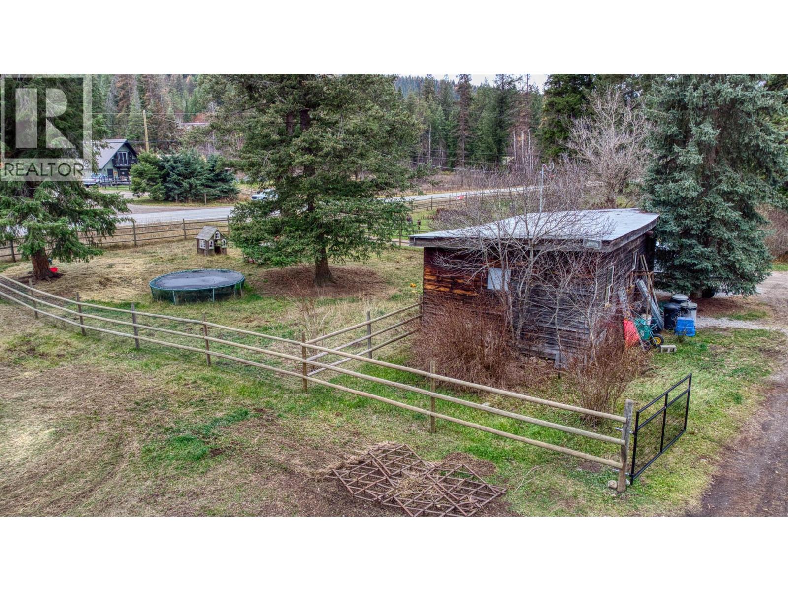 1385 6 Highway, Cherryville