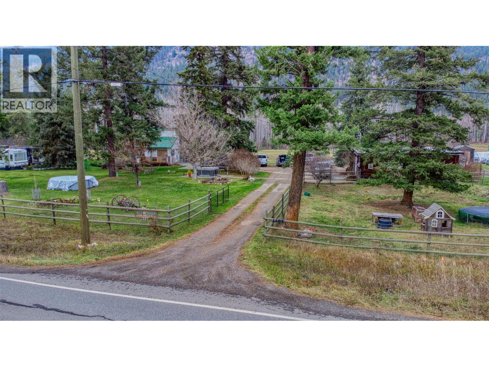 1385 6 Highway - 23