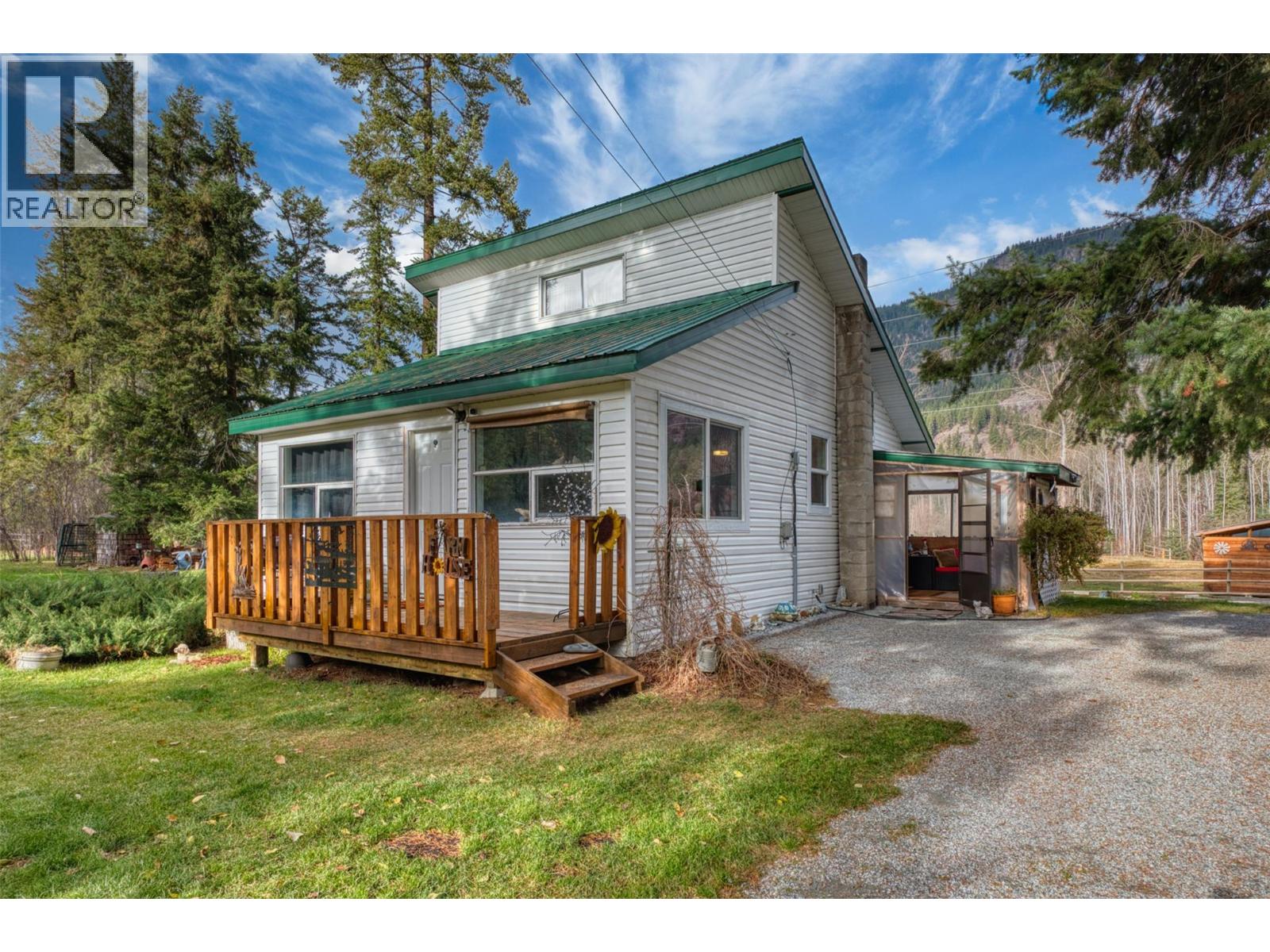 1385 6 Highway - 35