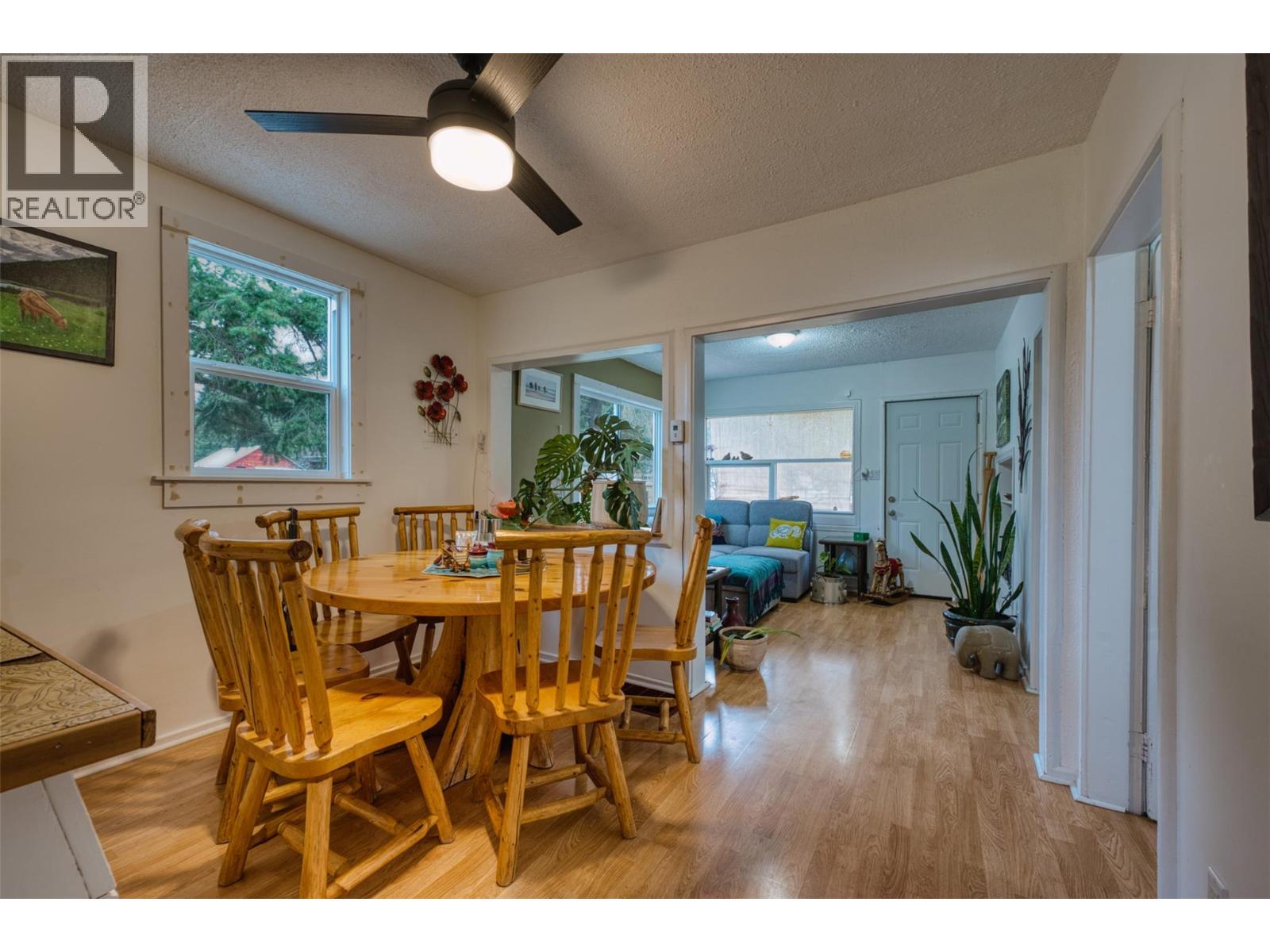 1385 6 Highway, Cherryville