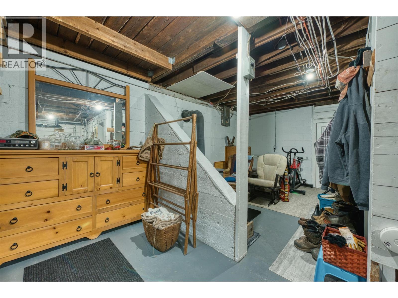 1385 6 Highway, Cherryville