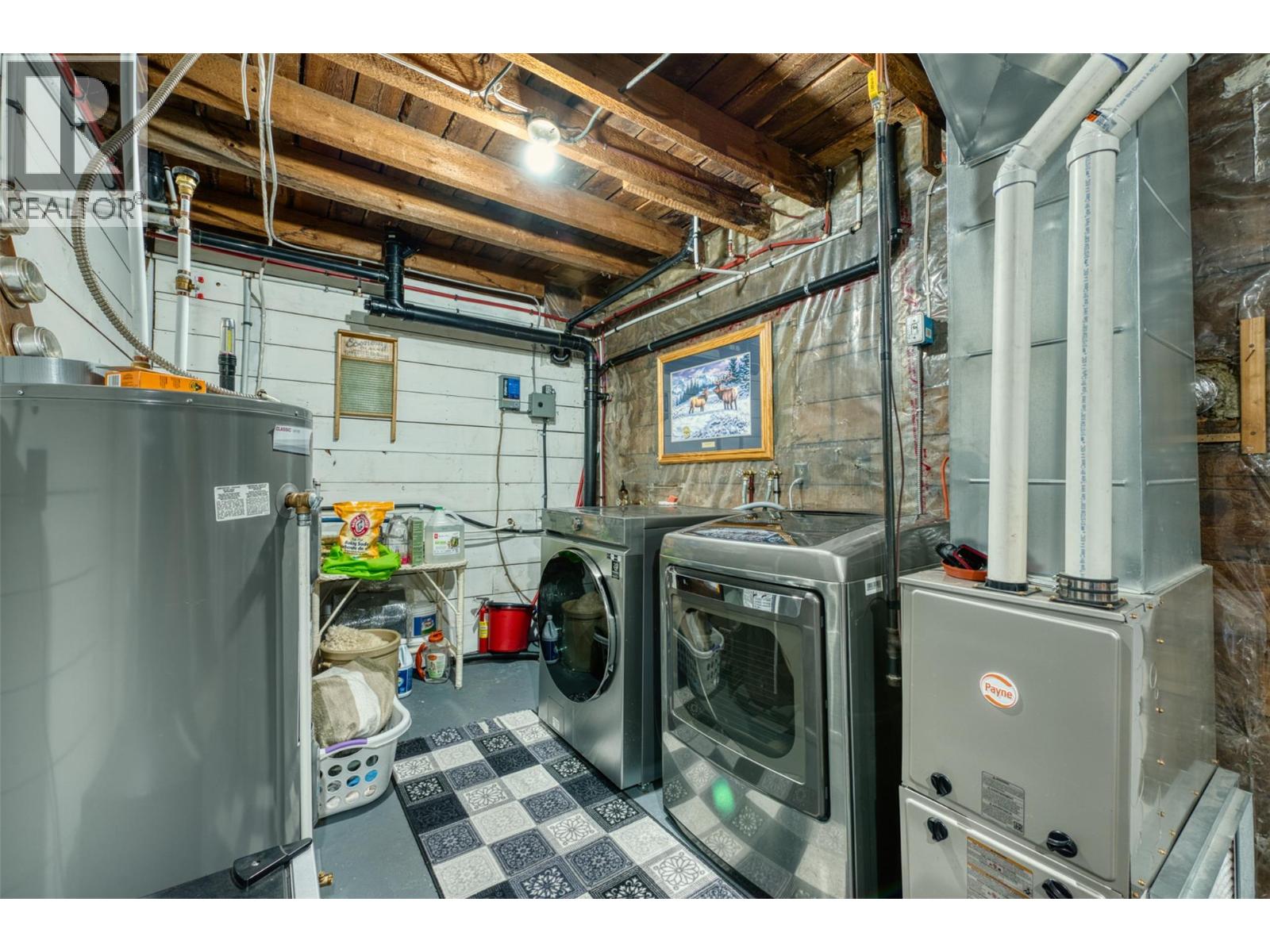 1385 6 Highway, Cherryville