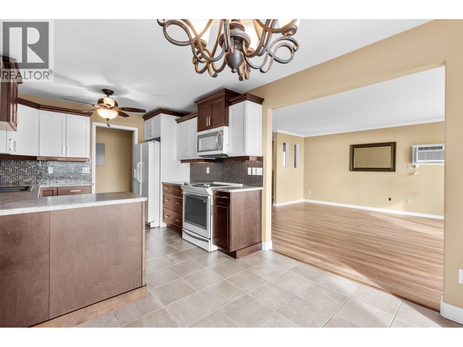 109 4630 Ponderosa Drive, Peachland