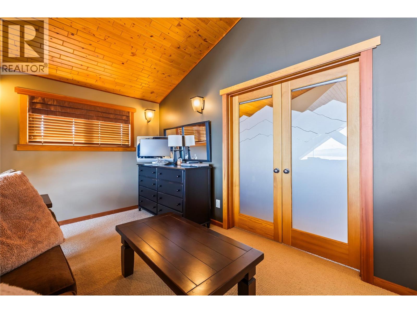 2 360 Whitehorse Lane, Big White