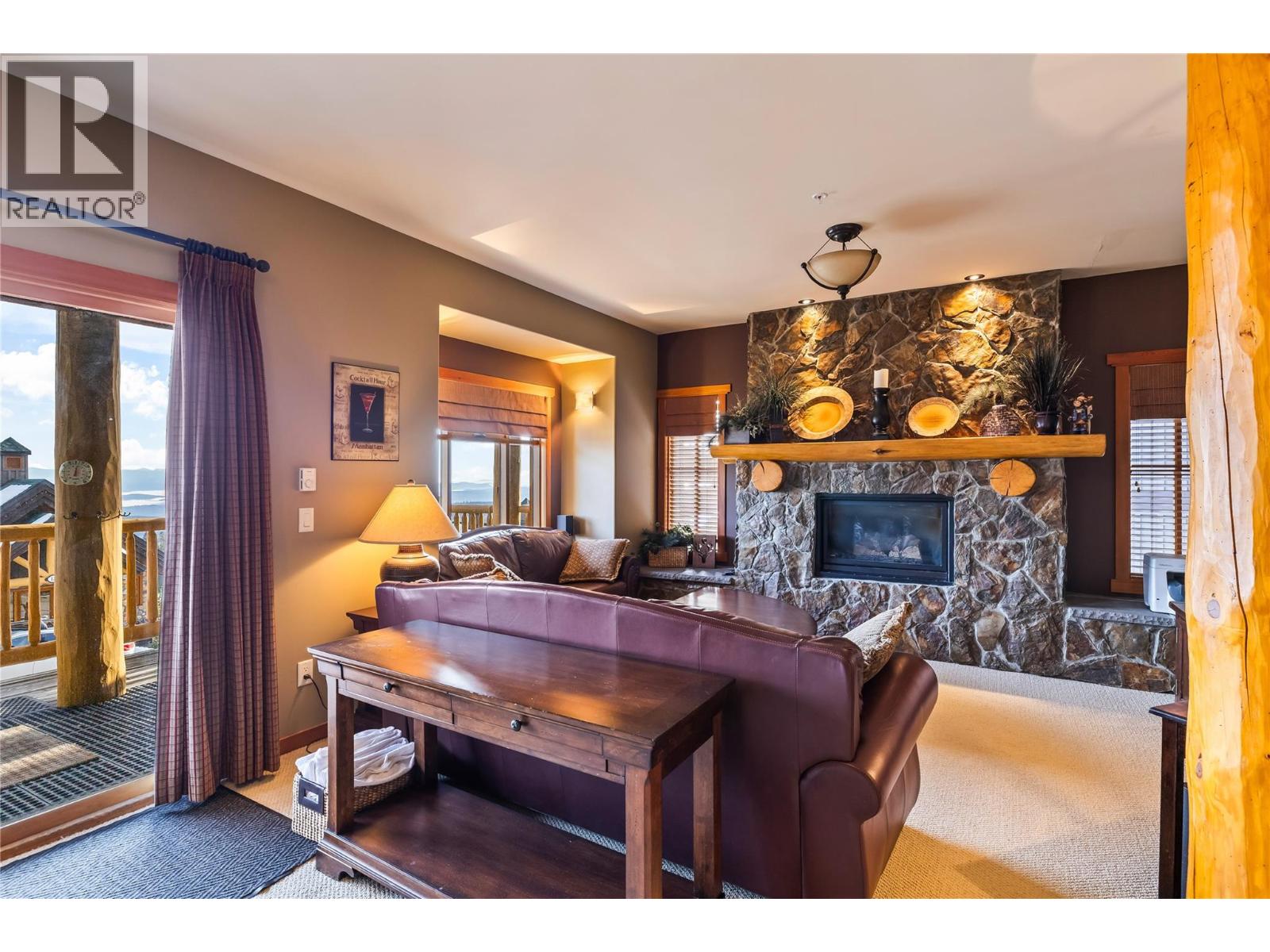 2 360 Whitehorse Lane, Big White