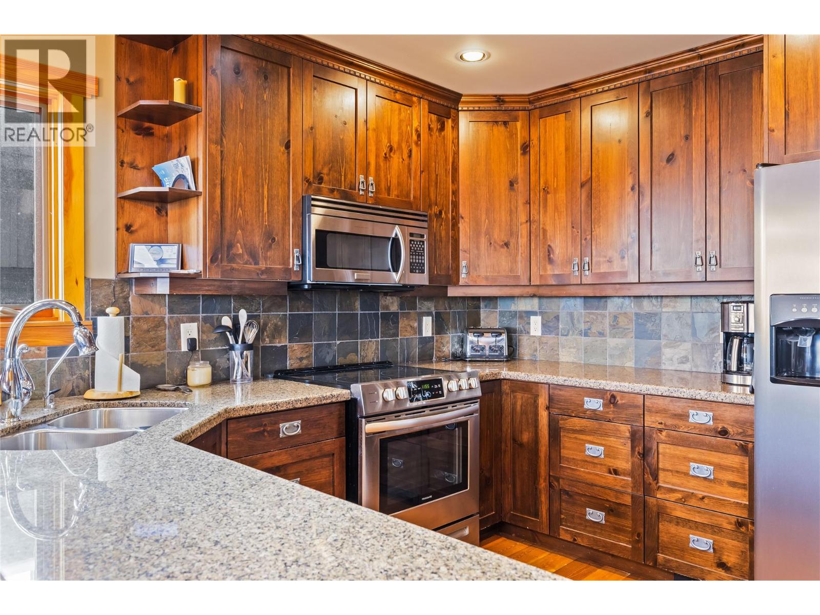 2 360 Whitehorse Lane, Big White