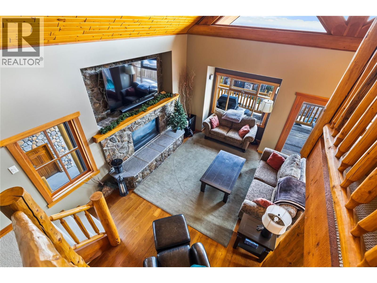 2 360 Whitehorse Lane, Big White