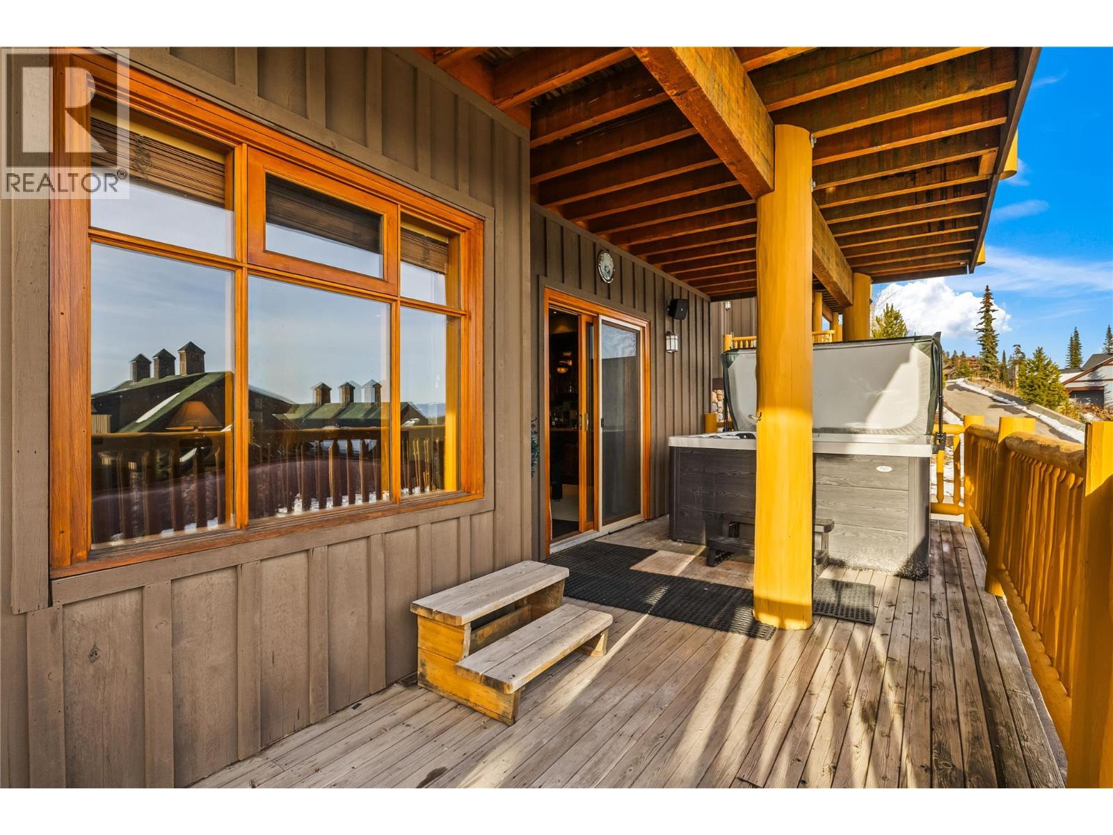 2 360 Whitehorse Lane, Big White