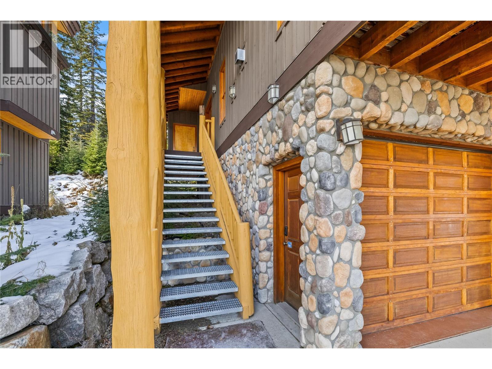 2 360 Whitehorse Lane, Big White