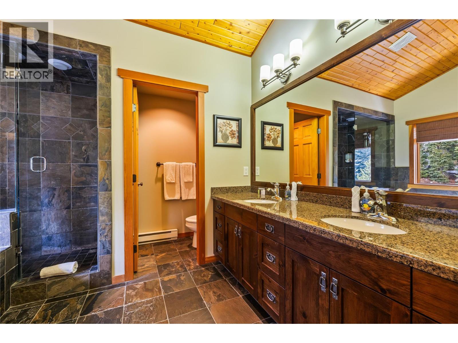 2 360 Whitehorse Lane, Big White