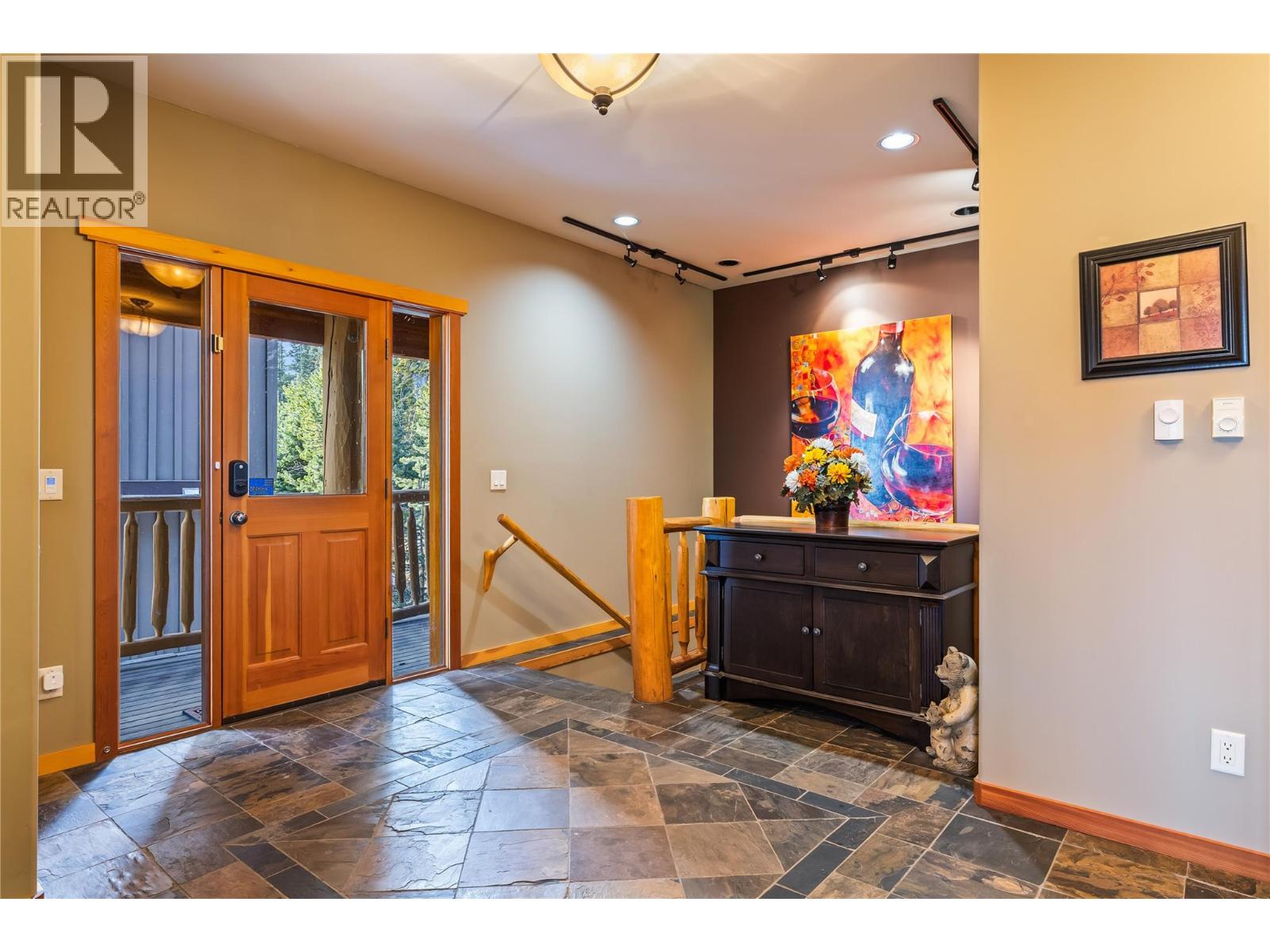 2 360 Whitehorse Lane, Big White