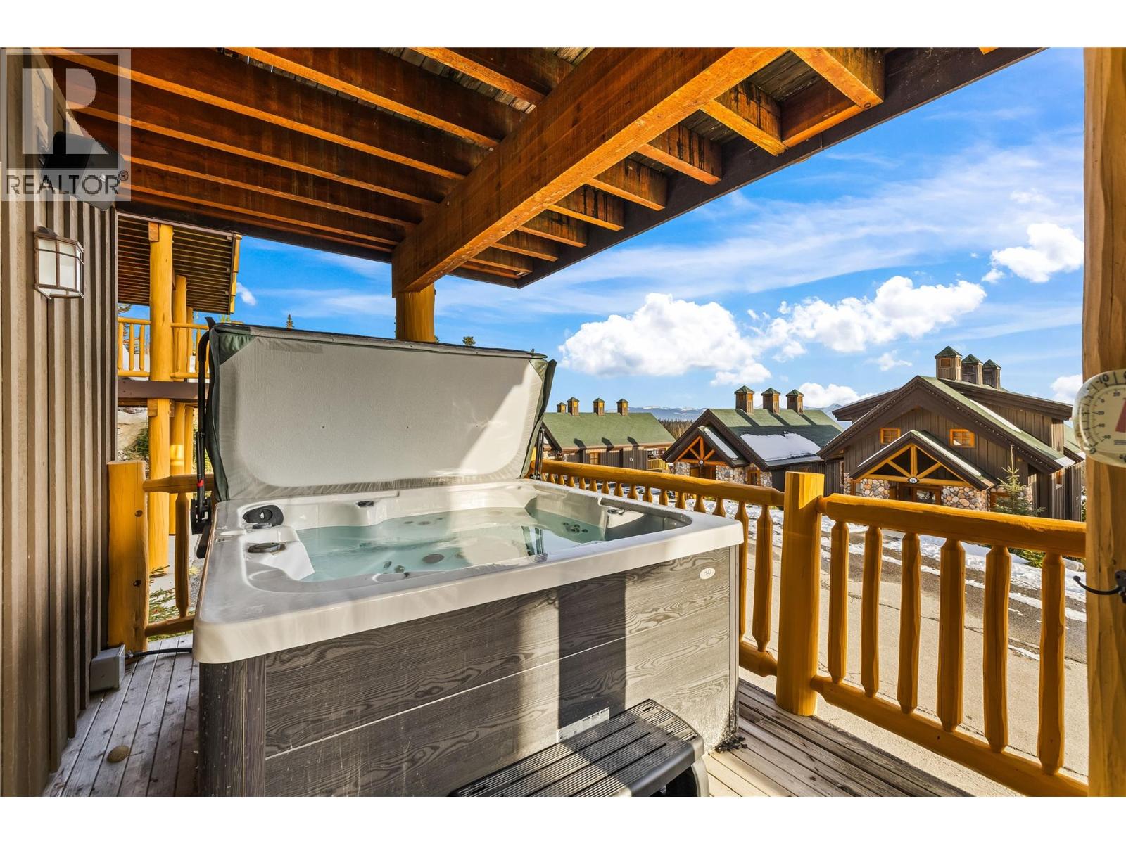 2 360 Whitehorse Lane, Big White