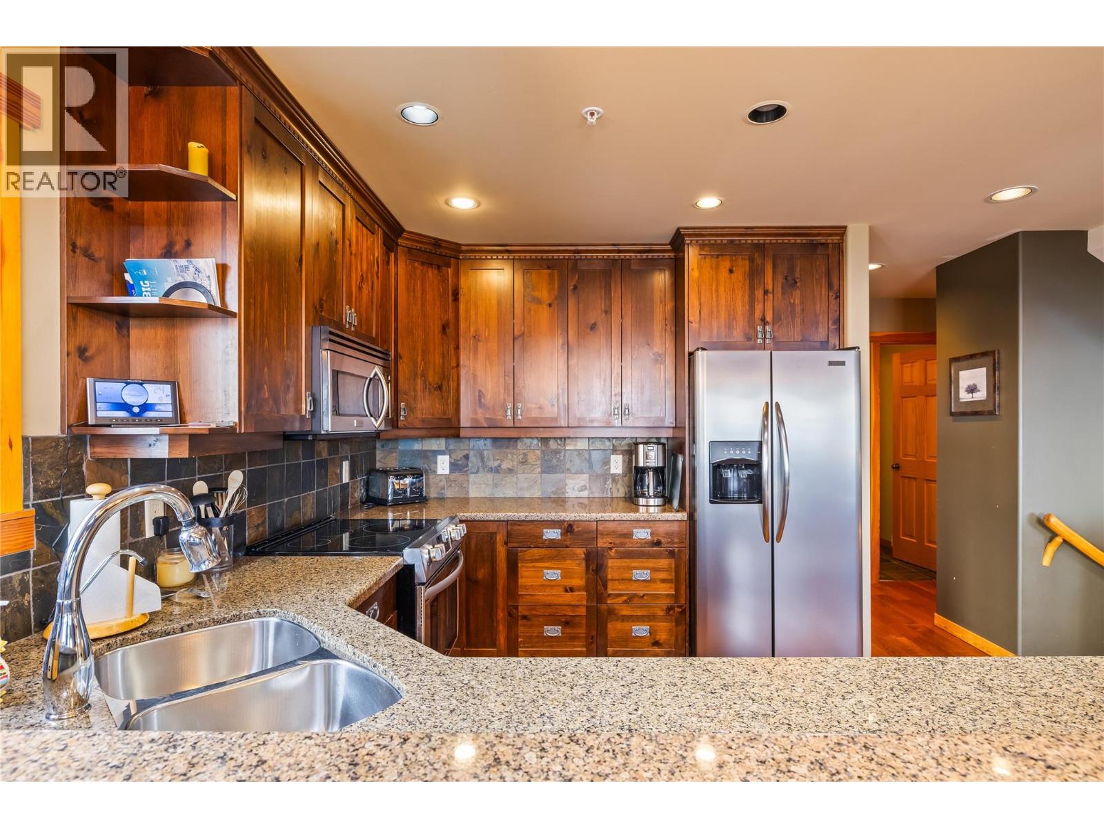 2 360 Whitehorse Lane, Big White