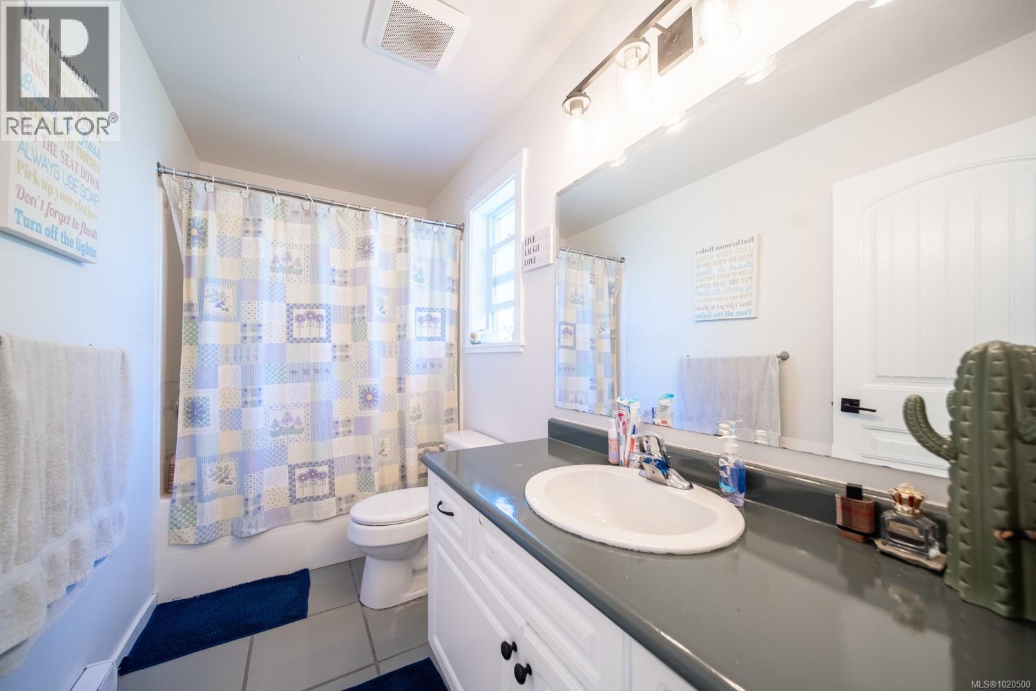 1565 Nimpkish Pl, Duncan