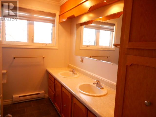 12 Fosters Road — photo 10