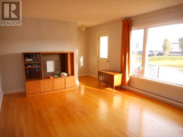 12 Fosters Road — photo 8