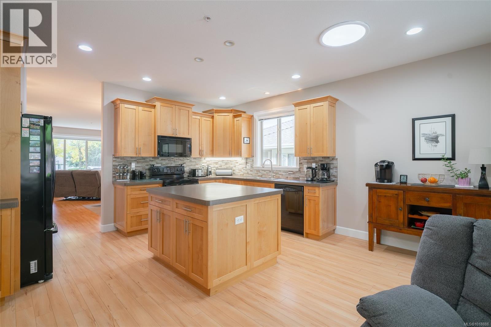 5981 Kaden Pl, Nanaimo